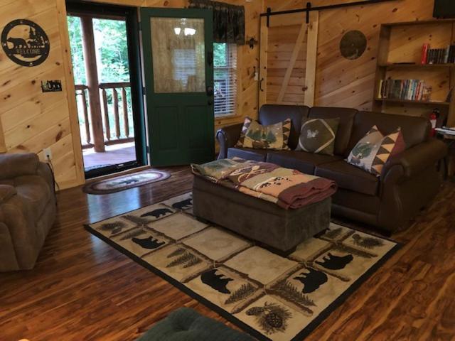 Moonlight Woods Cabin. Beautiful & Relaxing. Villa Sevierville Buitenkant foto