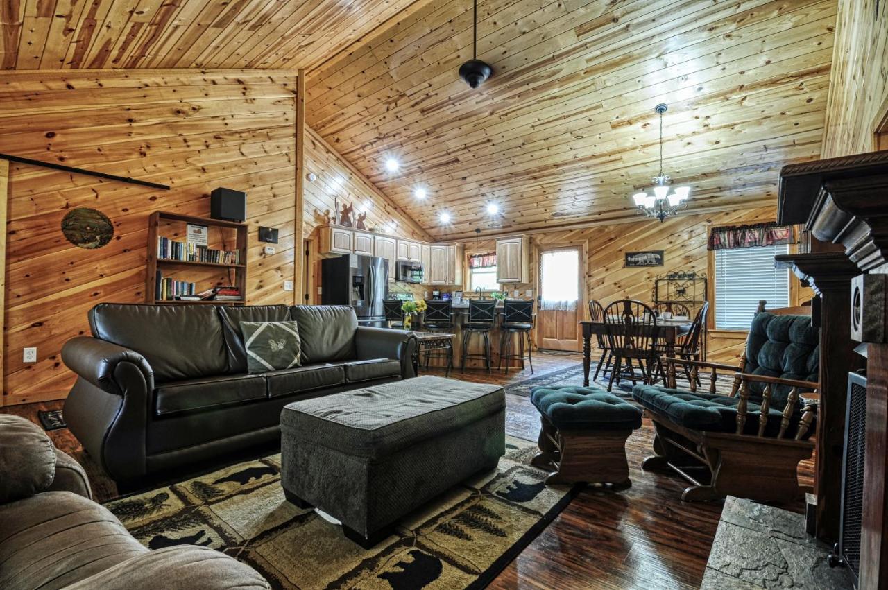 Moonlight Woods Cabin. Beautiful & Relaxing. Villa Sevierville Buitenkant foto